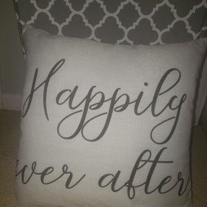 Accent pillow